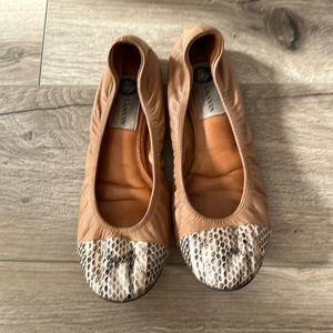 *AUTHENTIC* LANVIN leather flats - size 36